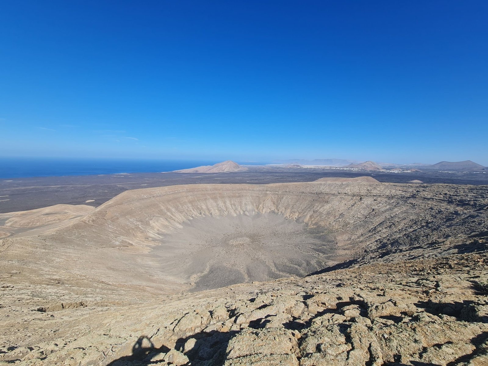 Caldera Blanca: Sendero y curiosidades del volcán más impresionante de Lanzarote